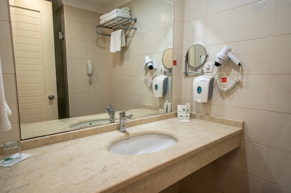 kara-manzarali-banyo2-175325269007_20250723093816.jpeg